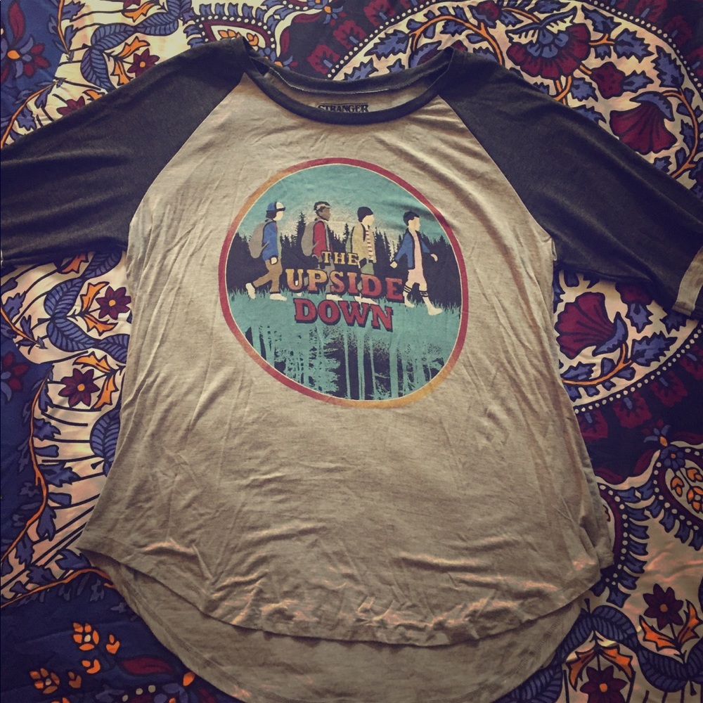 NWT Stranger Things baseball tee 👽